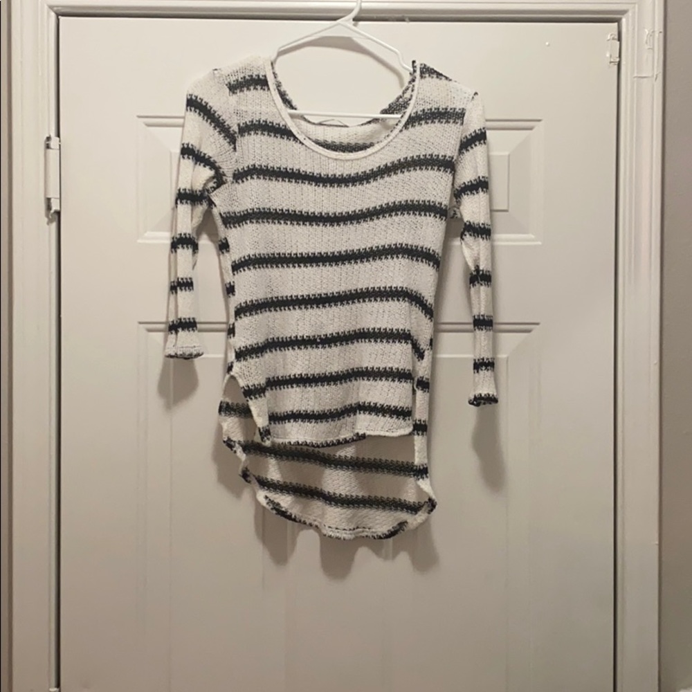 BLUE PLANET SWEATER WHITE AND BLACK